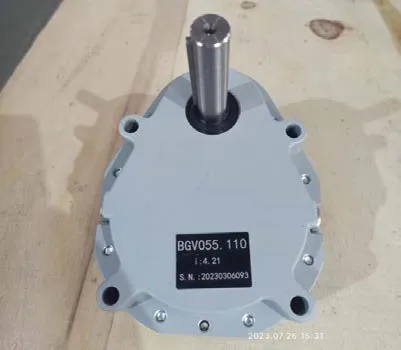 BGV055 compact gearbox for undercounter ice maker