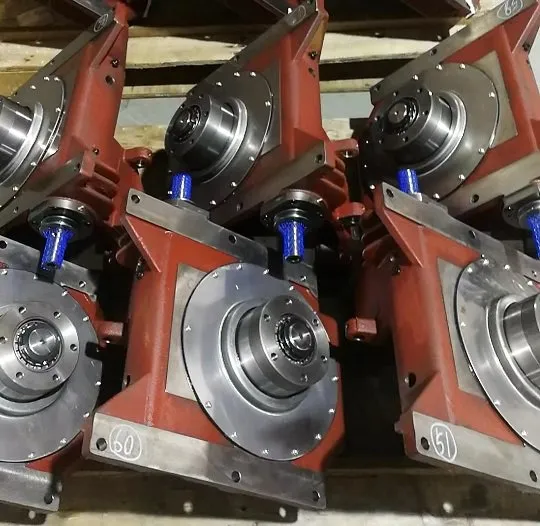 SRV138 helical-worm gearbox for saw machines