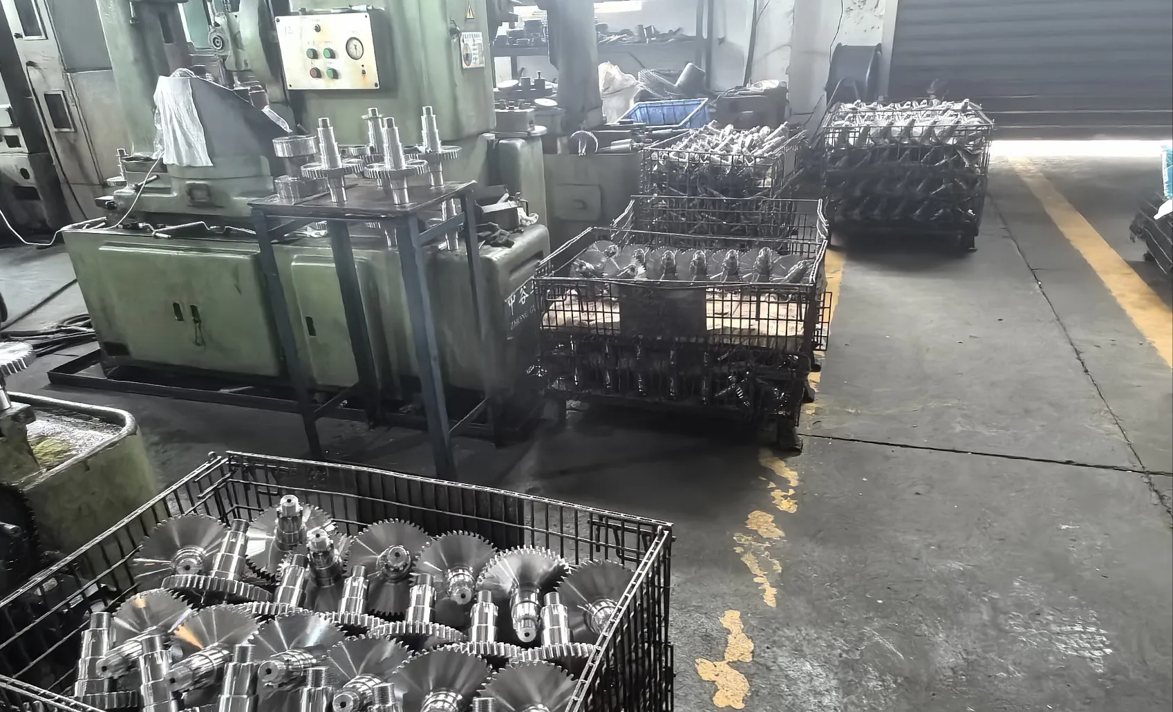 Machined gearbox internal components